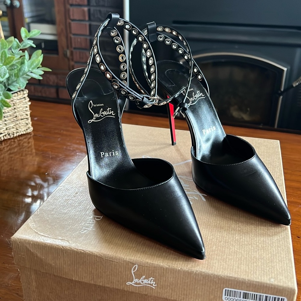 Christian Louboutin pumpaclou 100 pumps as 40